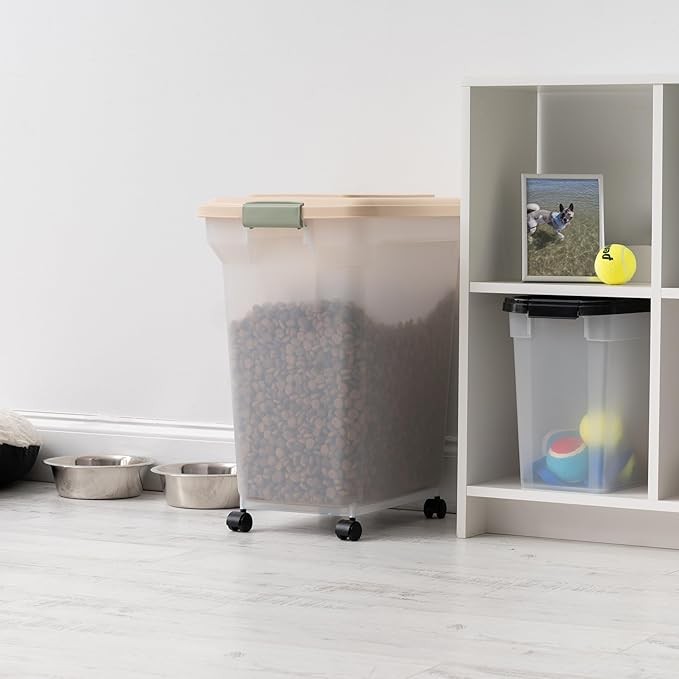 IRIS USA 58 Lbs / 67 Qt WeatherPro Airtight Pet Food Storage Container - Image 11