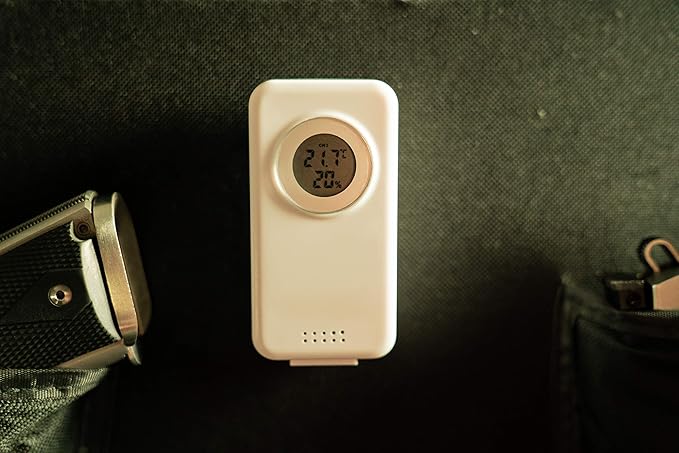 LOCKDOWN Digital Hygrometer - Image 5