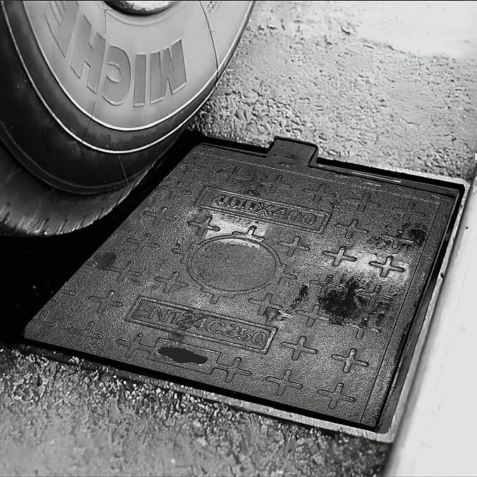 20x20 In Cast Iron Manhole Cover and Frame - Image 5