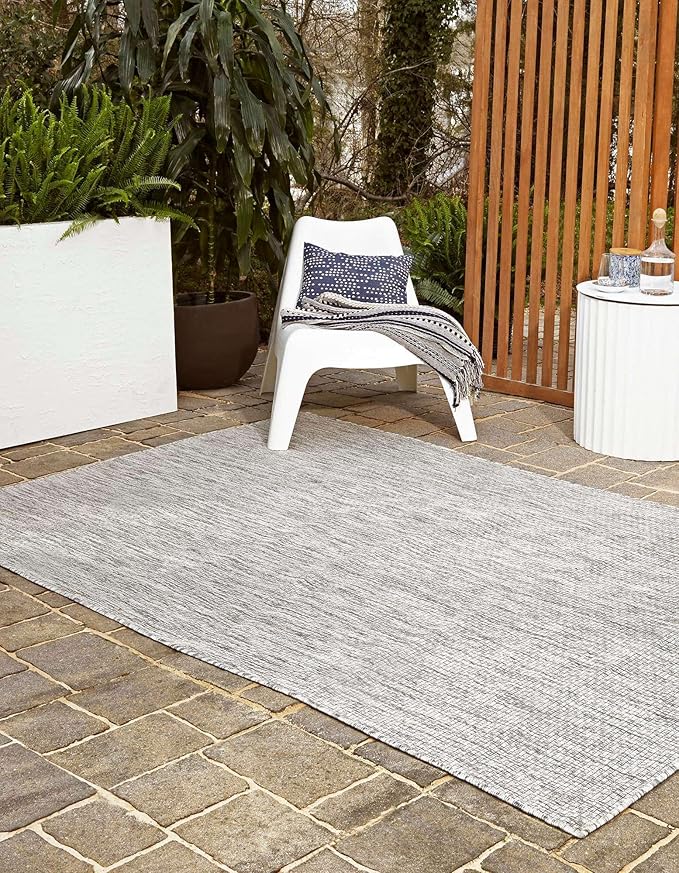Unique Loom Outdoor Solid Collection Area Rug - Image 4